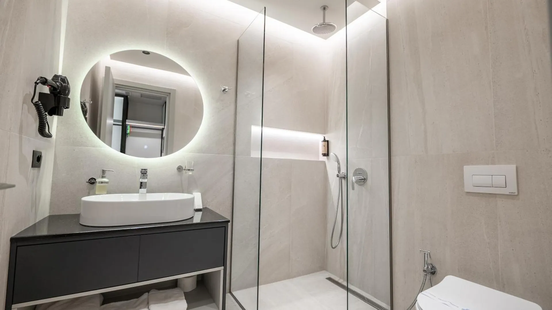 ****  Euro Hotel Ksamil Albania