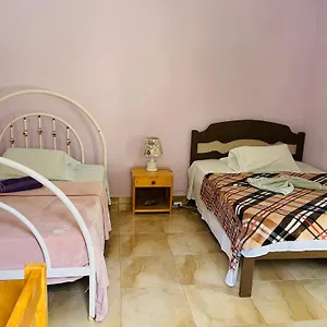 casa-adriano-filomena-montrond.cape-verdehotels.com/