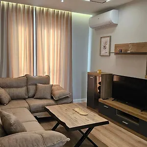 apt-airport.hotels-in-tirana.com/