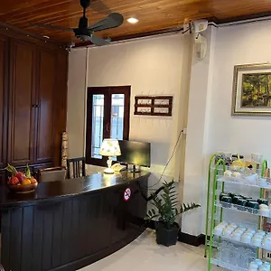jasmine-place-house.hotelsluangprabang.com/